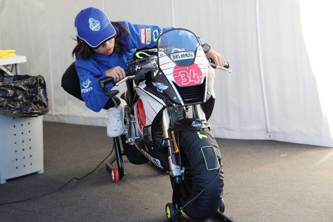 OHVALE 160 GP-0に跨る国立和玖選手
