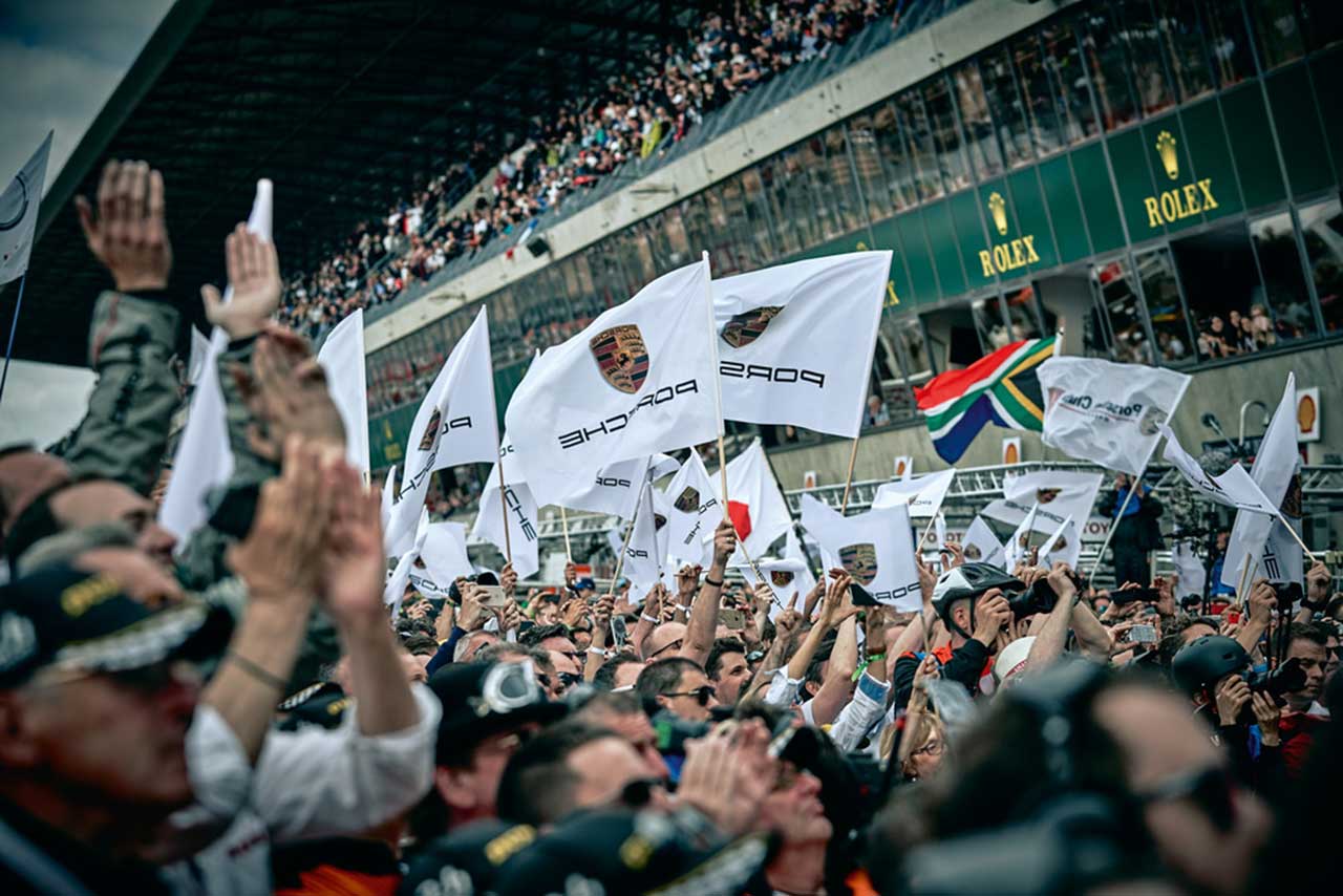 ポルシェファンがWEC富士を10倍楽しめる観戦チケットが販売されている。