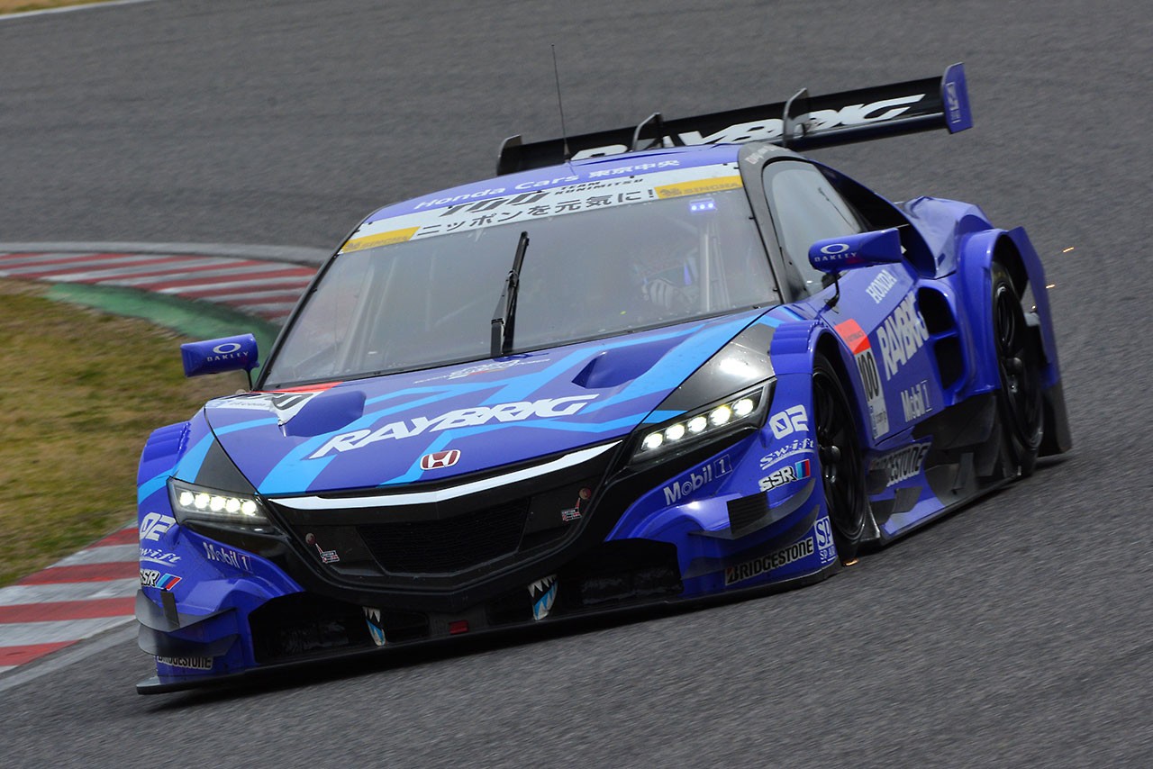 スーパーgt鈴鹿メーカーテストに参加したraybrig Nsx Concept Gt 鈴鹿サーキットでスーパーgtメーカーテストが始まる Nsx勢が1分46秒台の画像 写真 2 Autosport Web