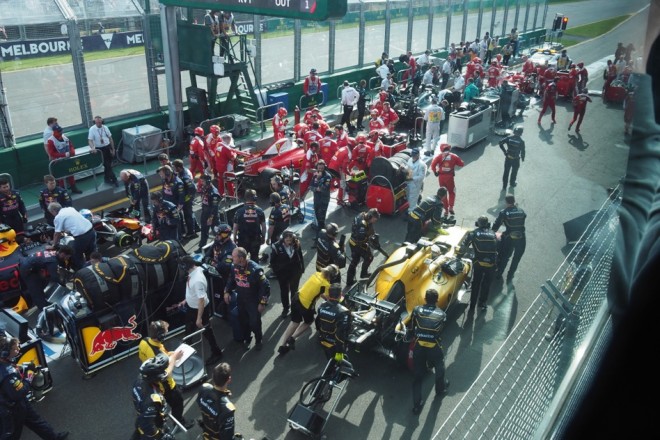 フロム・ザ・パドック