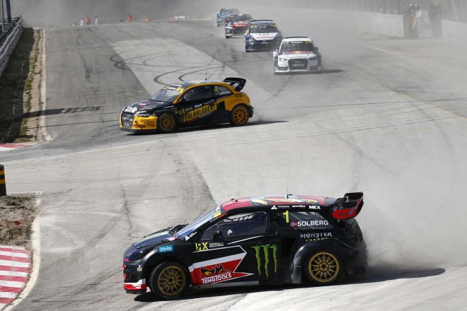 2016年WorldRX開幕戦ポルトガル　ジョーカーポイントへ向かうペター・ソルベルグ（シトロエンDS3）