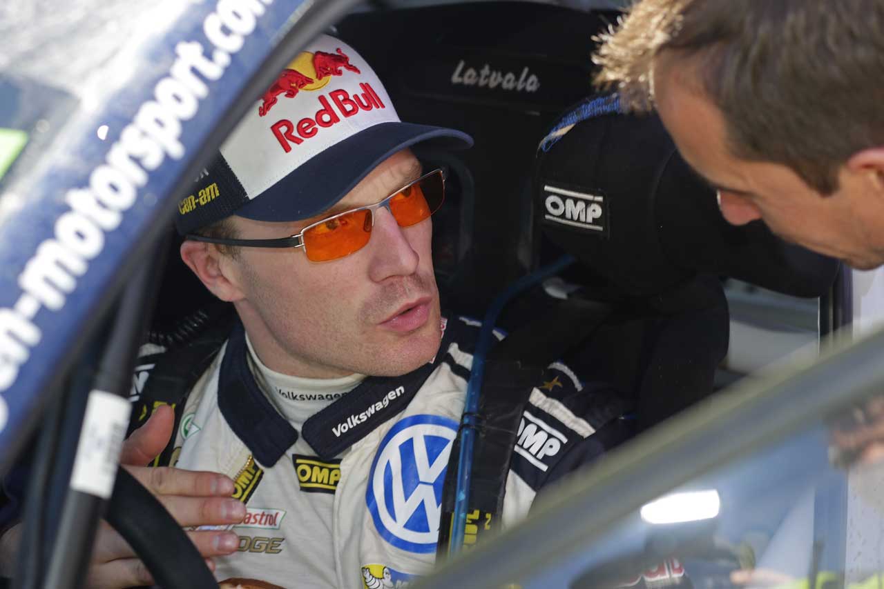 WRC第4戦アルゼンチンで激しくクラッシュしたヤリ-マティ・ラトバラ（フォルクスワーゲン・ポロR WRC）