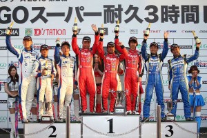 スーパー耐久第2戦SUGO ST-2表彰台
