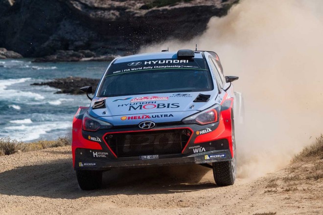 WRC第6戦イタリア ティエリー・ヌービル（ヒュンダイi20 WRC）