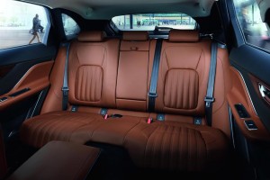 ジャガーの本格パフォーマンスSUV『F-PACE』