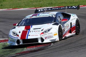 笠井がドライブするランボルギーニ・ウラカン