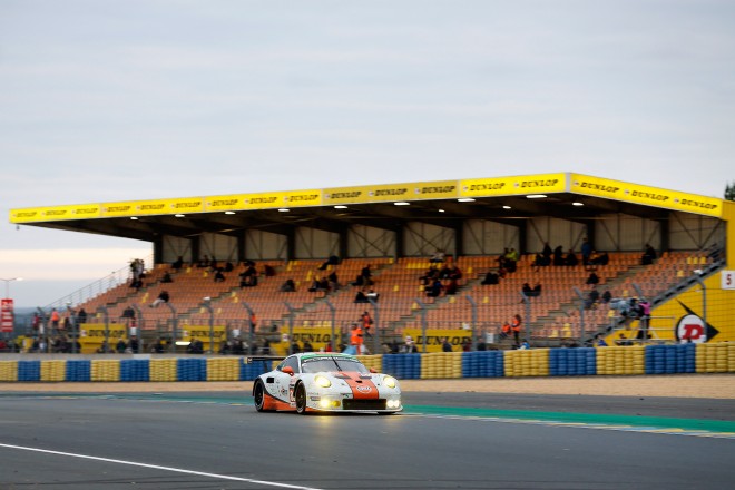 プロトン　コンペティション / ポルシェ 911 RSR