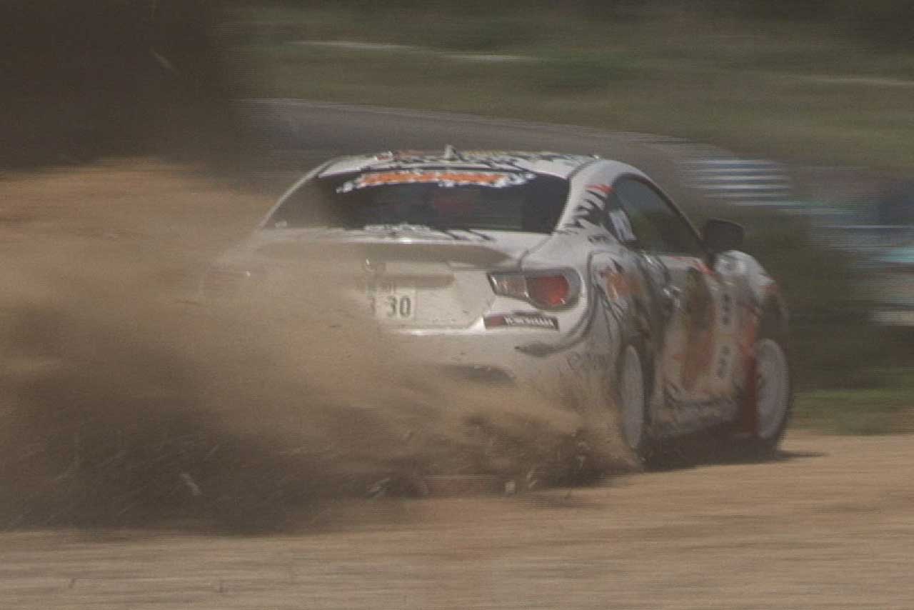 ダートラに参戦するD1ドライバー