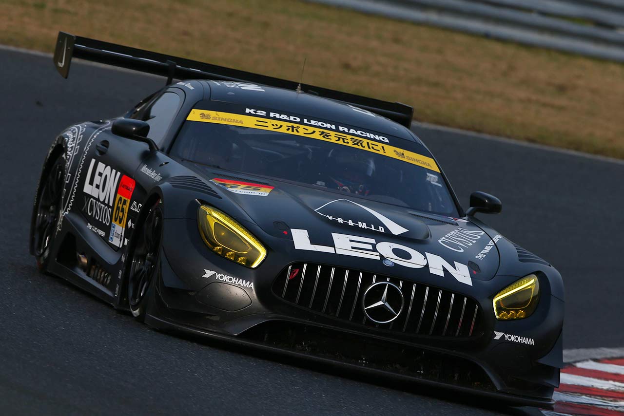 六本木にLEON CVSTOS AMG-GT出現。週末にはトークショーも