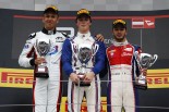 GP3第2戦オーストリア 決勝レース2 1位:ラルフ・ボション(コイラネンGP)、2位:アレクサンダー・アルボン(ART)、3位:アントニオ・フォッコ(トライデント)