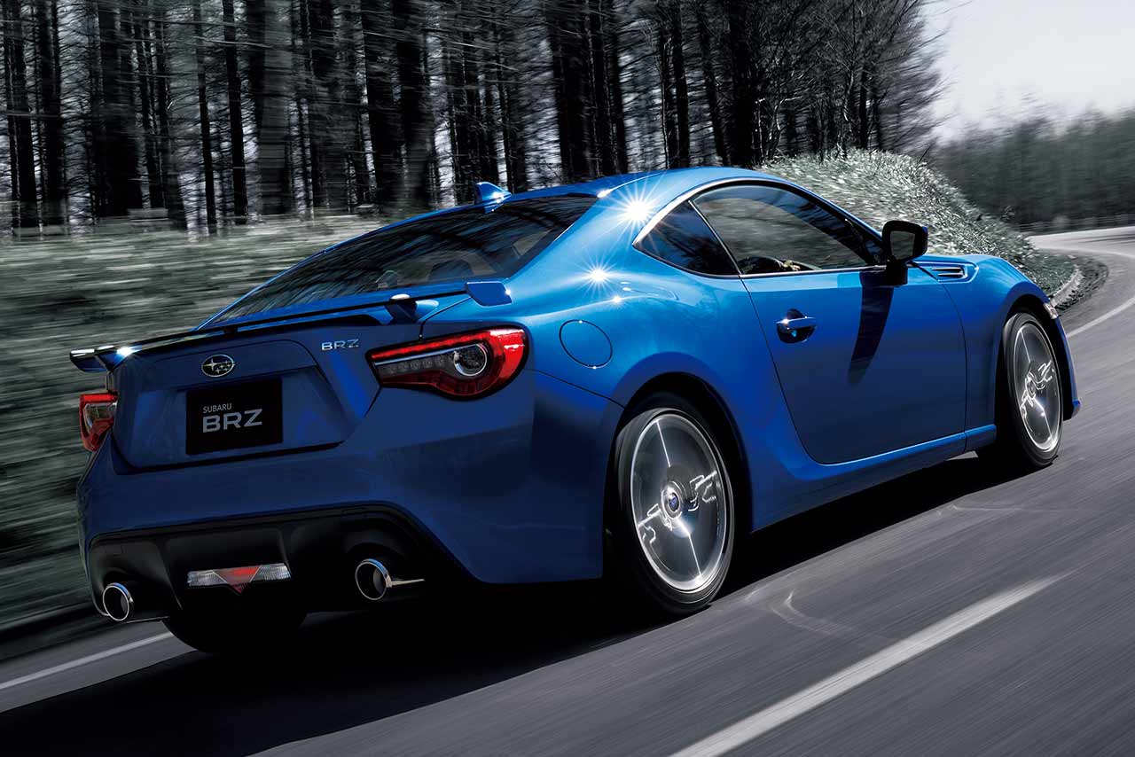 発売以来初のマイナーチェンジが施されたスバルBRZ