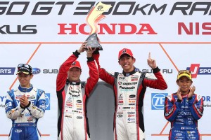 2016スーパーGT第4戦SUGO　嵯峨宏紀／中山雄一（TOYOTA PRIUS apr GT）