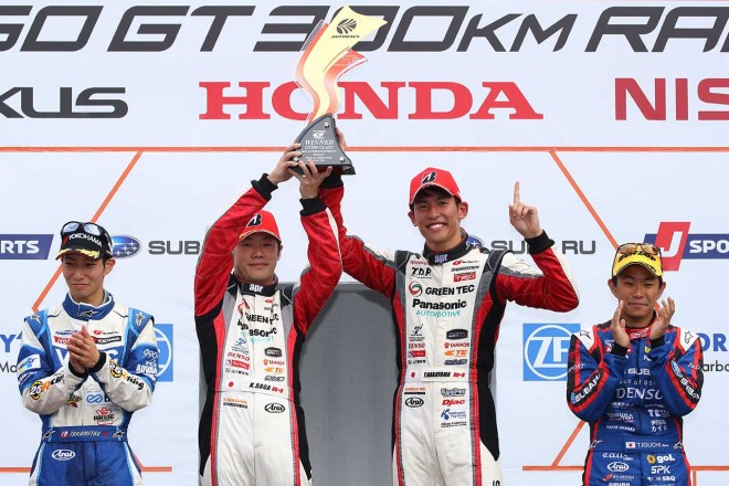 2016スーパーGT第4戦SUGO　嵯峨宏紀／中山雄一（TOYOTA PRIUS apr GT）