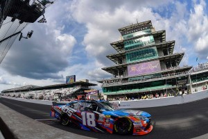 NASCAR第20戦インディアナポリス カイル・ブッシュ(トヨタ・カムリ)