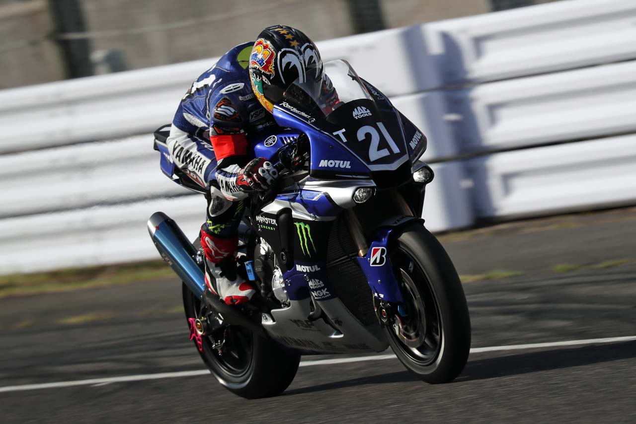 #21　YAMAHA FACTORY RACING TEAM