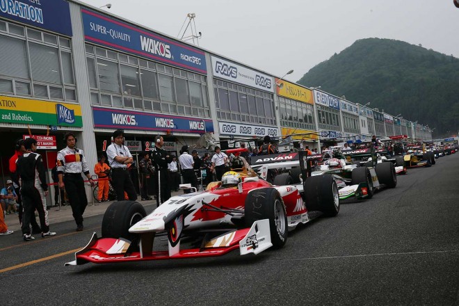 金曜の専有走行、土曜日のフリー走行での攻防も激しさを増す様相