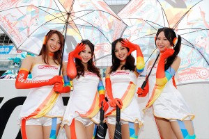 レーシングミクサポーターズ (C)米山舞 / CFM