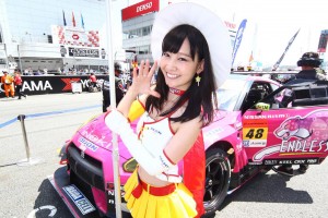 DIJON Racingレースクイーンのねねか隊長