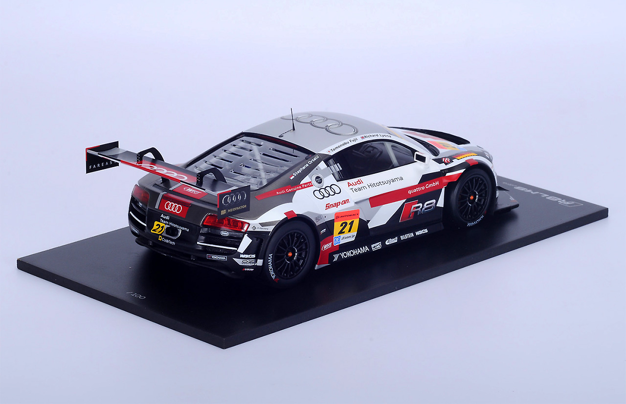 アウディ 模型ミニカー Audi Team Hitotsuyama スポーツカー