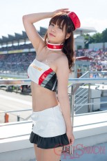 酒井美樹 apr HYBRID Victoriaの写真①