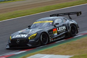 公式練習終了間際に2番手へ浮上したLEON CVSTOS AMG-GT