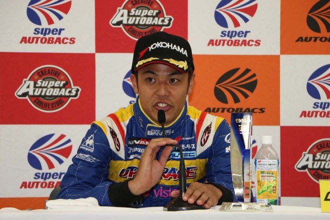 GT300クラスのポールポジションを獲得した中山友貴