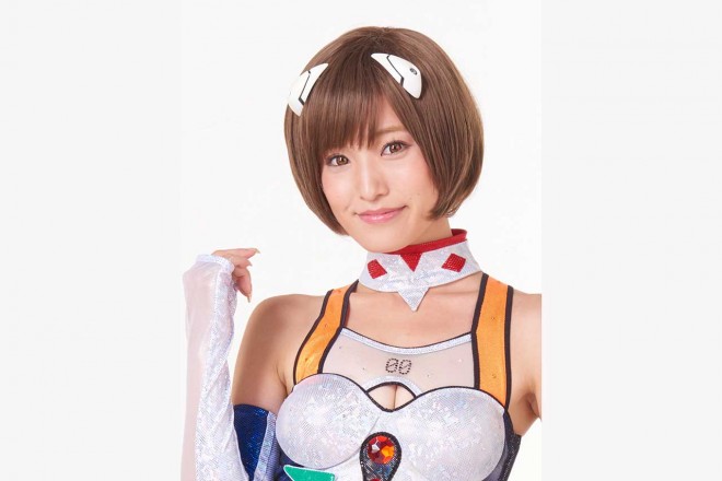 チームのレースクイーンを務める引地裕美さん