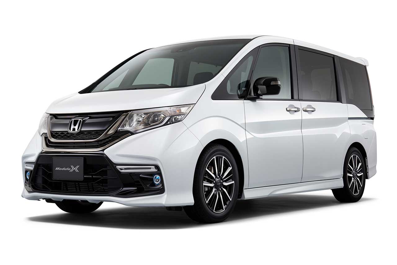 10月下旬発売予定のSTEP WGN Modulo X（ステップ ワゴン モデューロ エックス）