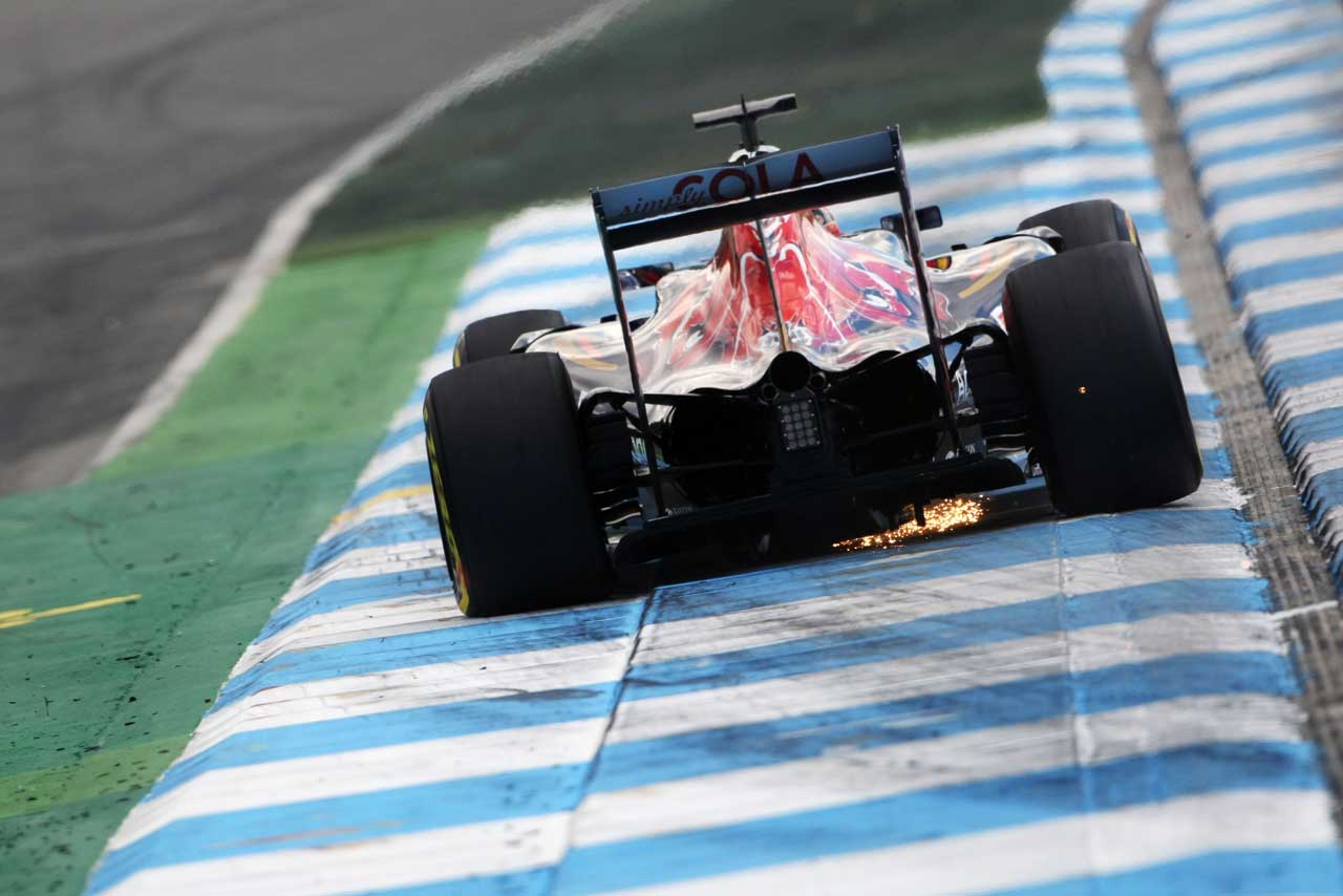 不調に疑問を呈するトロロッソチーム