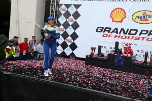 インディカー時代にはダニカ・パトリック、サラ・フィッシャーに続く3人目の表彰台経験者に