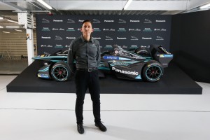 チームディレクターにはジェームス・バークレーが就任