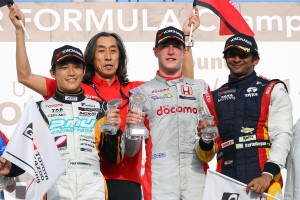 スーパーフォーミュラ第5戦岡山レース１で表彰台を獲得した3ドライバー。