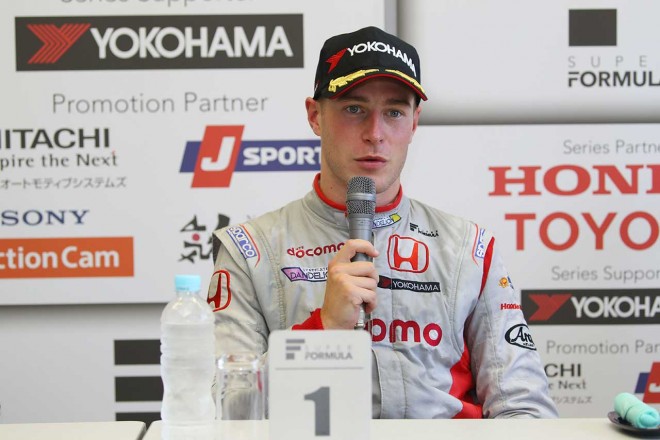 SF第5戦岡山の決勝レース1で優勝したストフェル・バンドーン（DOCOMO TEAM DANDELION RACING）