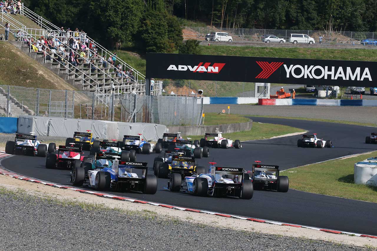 決勝レース2　スタート