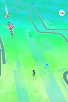 富士スピードウェイ。スタンド裏にポケストップが1箇所。ジムはガソリンスタンドのさらに奥だ。