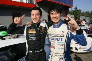 イタリアGTイモラ大会で2連勝した106号車ランボルギーニ・ウラカン(ニコラス・コスタ/根本悠生)