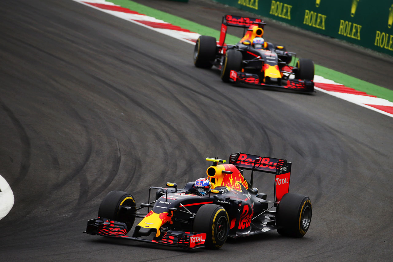 フェルスタッペンとリカルド