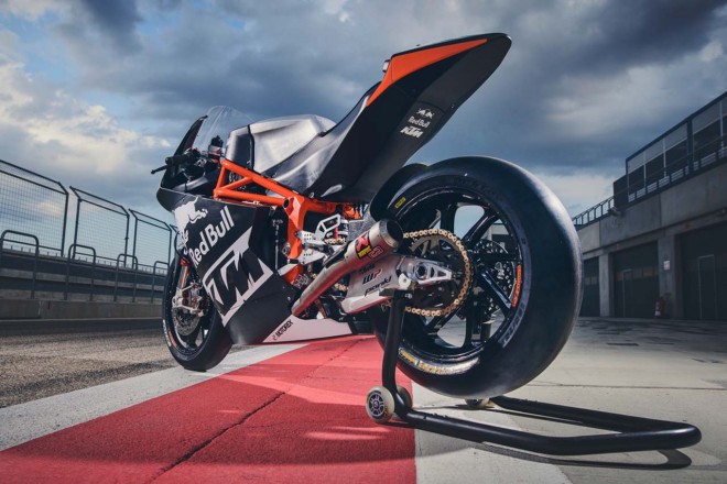 KTM Moto2マシン