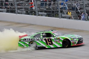 2016年NASCARドーバー ダニエル・サレス(トヨタ・カムリ #19)