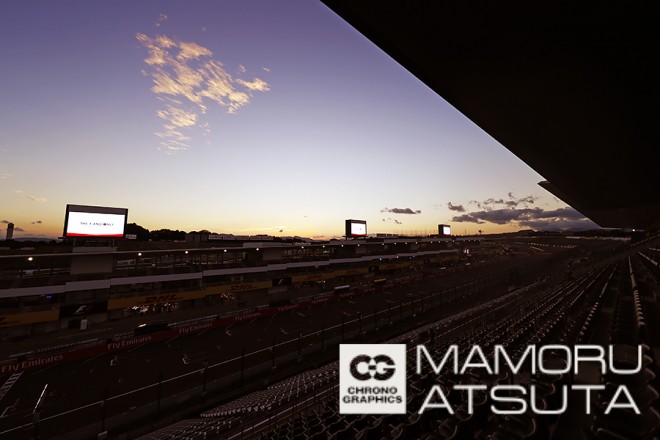 Shots!──木曜から大勢のファン。小松さんの横断幕も:熱田カメラマンブログ@日本GP1回目