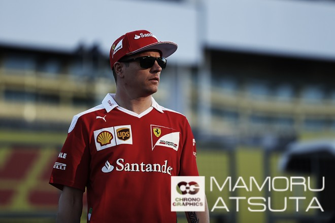 Shots!──木曜から大勢のファン。小松さんの横断幕も:熱田カメラマンブログ@日本GP1回目