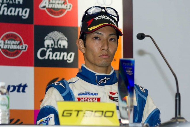 スーパーGT第7戦タイ GT300ポールポジションの松井孝允（VivaC 86 MC）