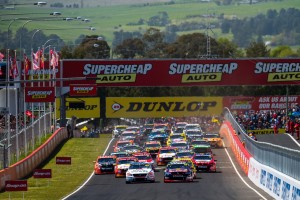 次戦は、10月21-23日のカストロール・ゴールドコースト600となる