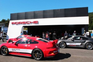 【WEC富士】ピットウォークで“ウエーバーパニック“！？：土曜日トピックス