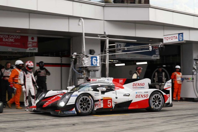 WEC第7戦 序盤、トラフィックに飲まれた5号車は、今季ベストリザルトの5位入賞