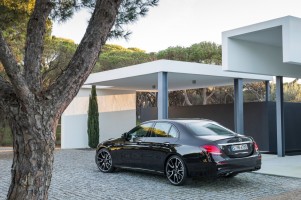 Mercedes-AMG E 43 4MATIC(写真は欧州仕様)