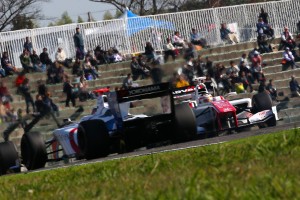 関口雄飛と接触しスピンを喫したストフェル・バンドーン