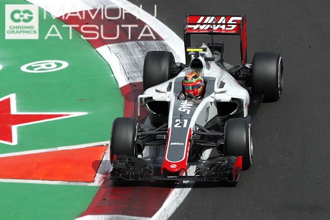 Shots!──ビール片手に盛り上がる満員のスタジアム＠メキシコGP3回目