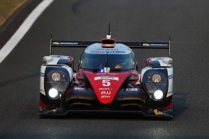 僅差でポールポジションに届かなかったアンソニー・デイビッドソン/セバスチャン・ブエミ/中嶋一貴組5号車トヨタTS050ハイブリッド