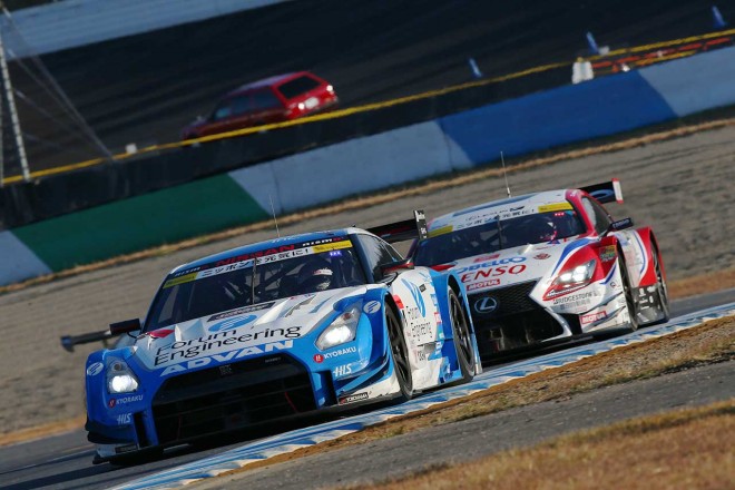 フォーラムエンジニアリング ADVAN GT-R